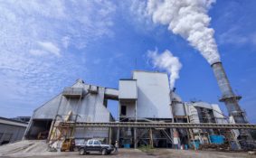 Công ty TNHH Mía đường Nghệ An sản xuất điện từ bã mía