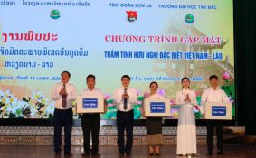 Gặp mặt “Thắm tình hữu nghị đặc biệt Việt Nam – Lào” nhân dịp Tết cổ truyền Bun Pi May nước CHDCND Lào năm 2026