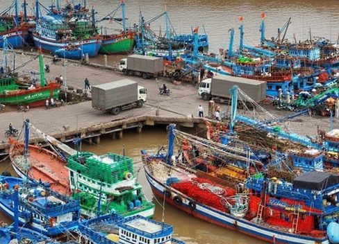 Cần Thơ hỗ trợ tàu cá thuê bao VMS và ngư dân chuyển đổi nghề