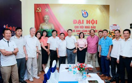 “Chi hội cần đổi mới mạnh mẽ chuyển đổi số và ứng dụng AI trong hoạt động báo chí”