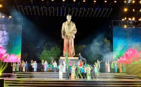 Nghệ An: Khai mạc lễ hội Làng Sen năm 2026