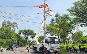 Đóng điện đưa vào vận hành nhiều công trình điện