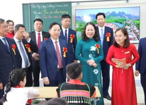 Phó Chủ tịch nước Võ Thị Ánh Xuân dự Lễ khai giảng năm học mới tại Sơn La