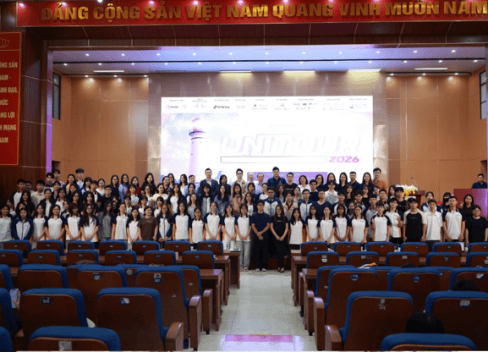 Sôi động hành trình “Beyond Digital Limits 2026” tại Đại học Công nghệ Giao thông vận tải